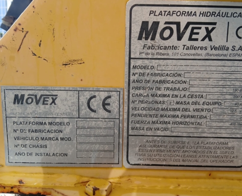 Pltaforma sobre camión Nissan-Movex