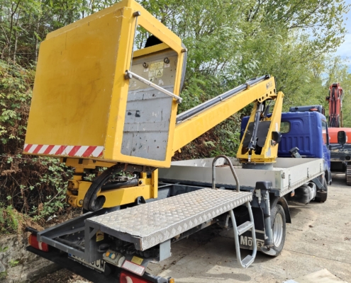 Plataforma sobre camión Nissan Plataforma sobre camión Nissan