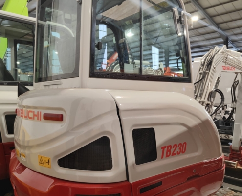 Takeuchi TB230 Takeuchi TB230