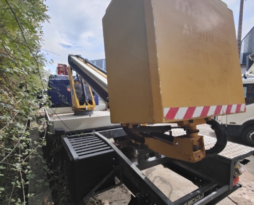 Plataforma sobre camión Nissan Plataforma sobre camión Nissan