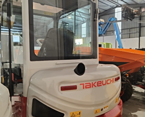 Takeuchi TB230 Takeuchi TB230