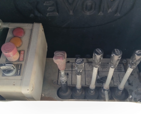 Pltaforma sobre camión Nissan-Movex