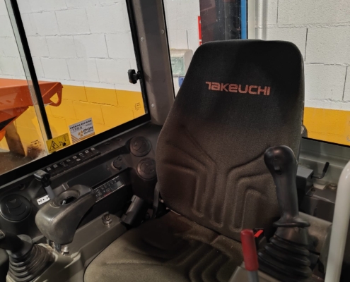 Takeuchi TB230 Takeuchi TB230