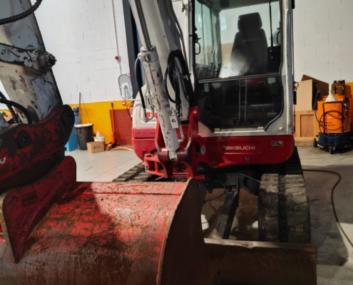 Takeuchi TB260